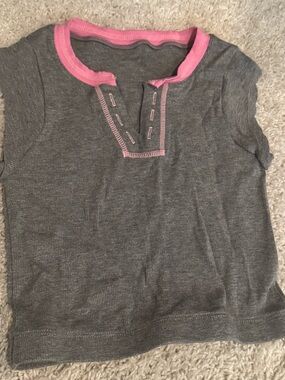Girls' Gray Short Sleeve Tee with Pink Trim